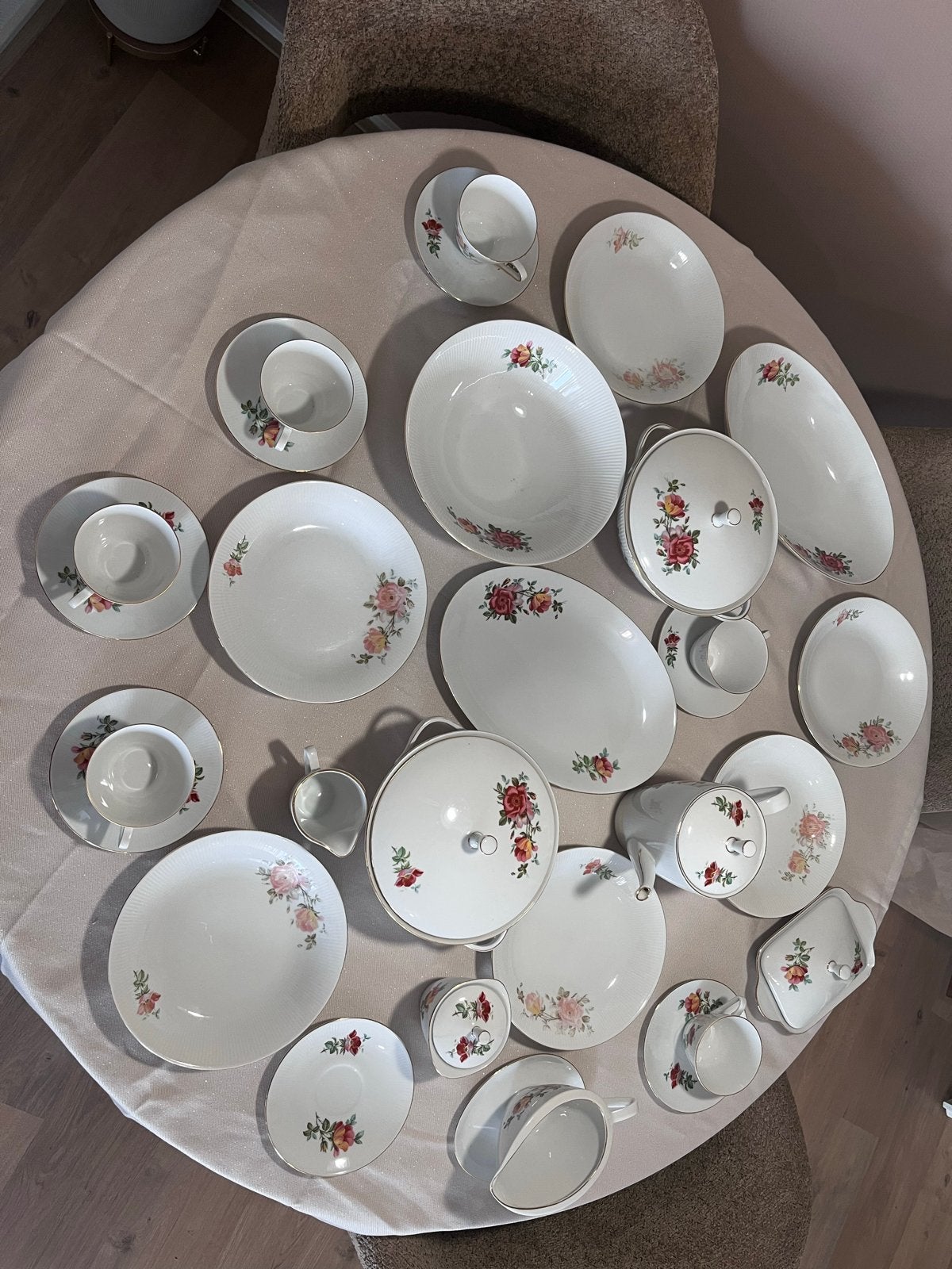 High tea set Vintage Winterling Bavaria servies met rozen, Ophalen