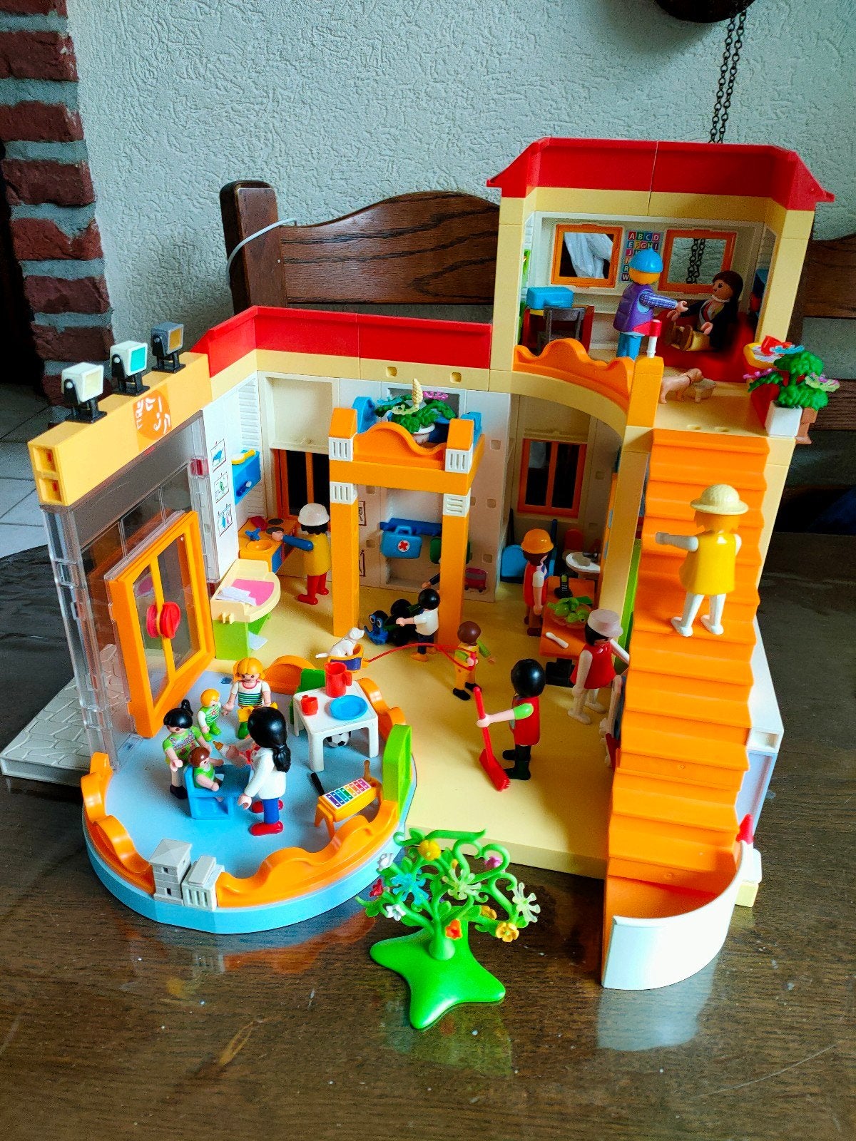 Kinderdagverblijf, Ophalen of Verzenden, Zo goed als nieuw