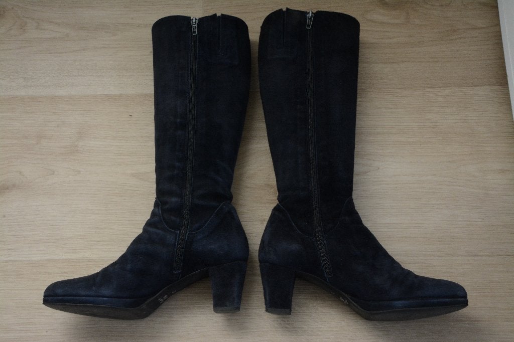 Laarzen suede | maat 37 | marine blauw, Kleding | Dames, Schoenen, Hoge laarzen, Blauw, Ophalen of Verzenden, Zo goed als nieuw