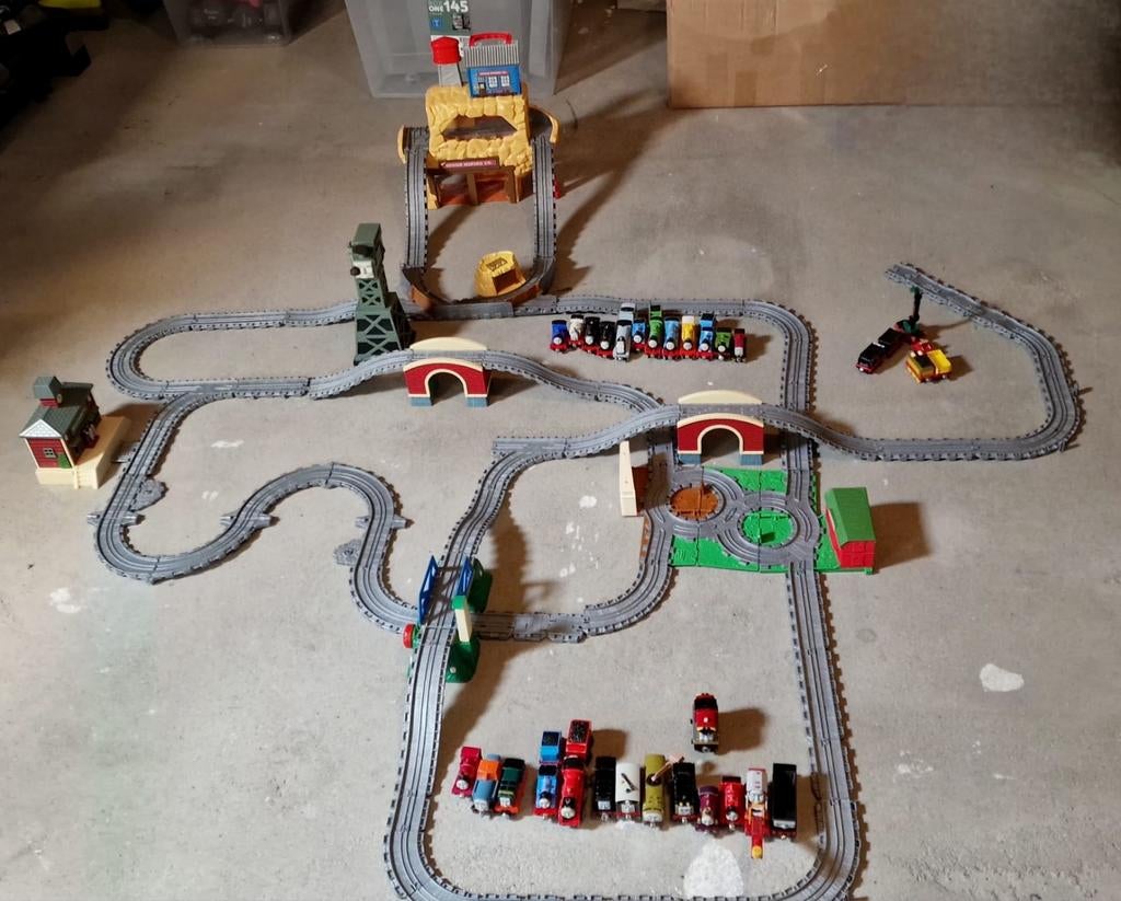 Grote Thomas de Trein set met veel treinen en rails, Kinderen en Baby's, Speelgoed | Thomas de Trein, Ophalen of Verzenden, Gebruikt