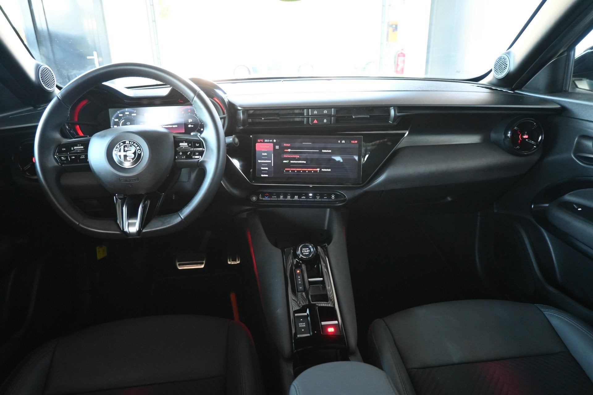 Alfa Romeo Junior 1.2 Turbo Hybrid Ibrida Speciale Adaptieve, Auto's, 145 pk, Stof, 1199 cc, 620 kg