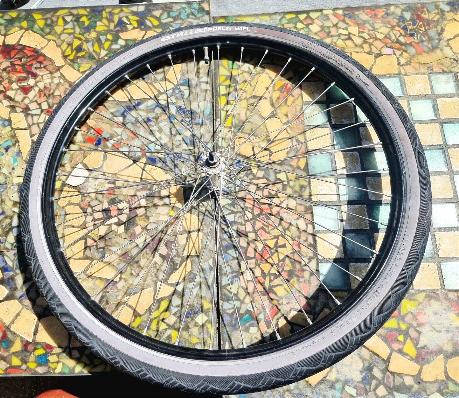 Voorwiel 28 Inch 50-622 28 x 2.00, Fietsen en Brommers, Fietsonderdelen, Ophalen, Band