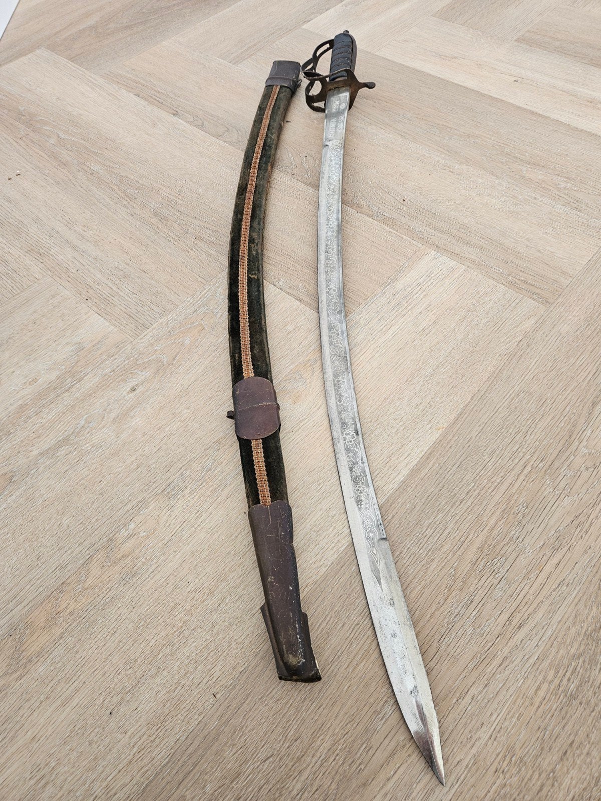 Antieke sabel met schede - Made in India, Ophalen of Verzenden, Overige soorten, Azië, Zwaard of Sabel