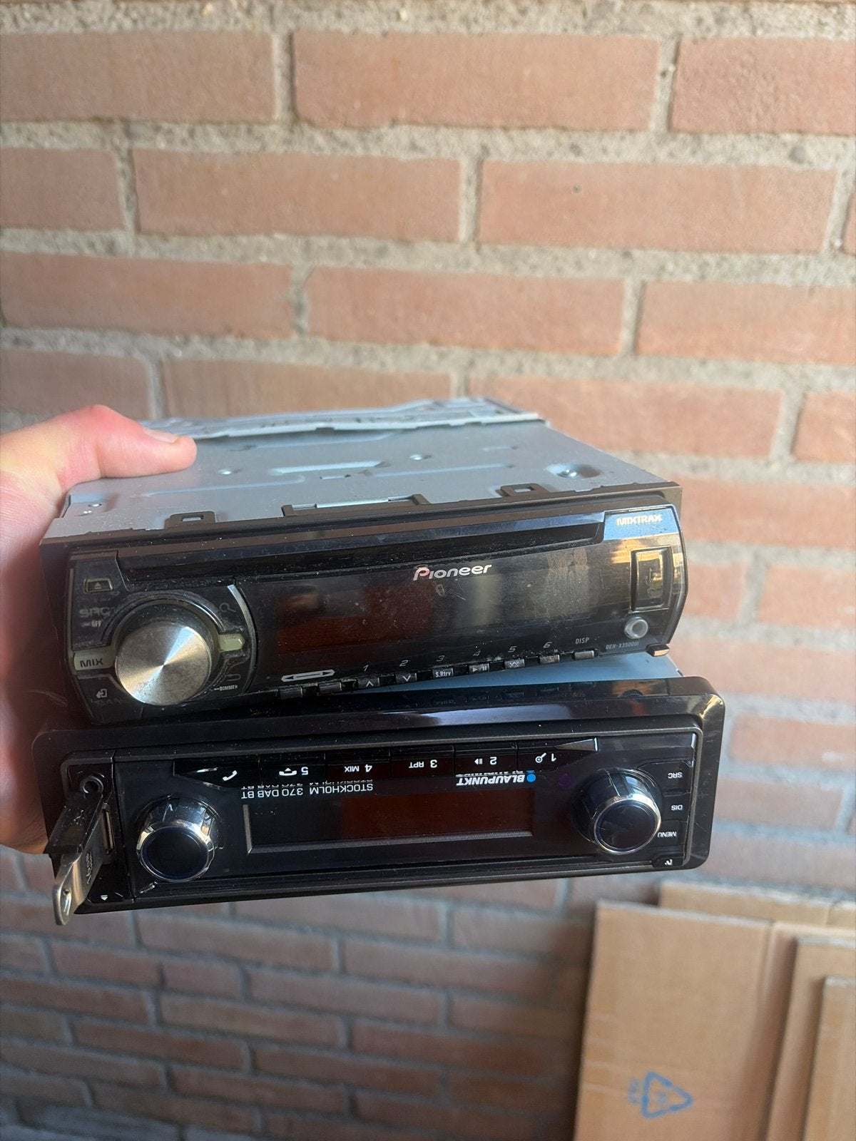 2 autoradio's: Pioneer en Blaupunkt, Ophalen of Verzenden, Gebruikt
