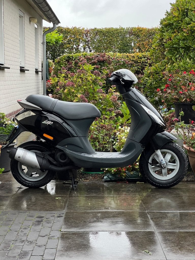 ⭐️Piaggio zip glans zwart Brom 11000 km leovince touring⭐️, Fietsen en Brommers, Niet ingevuld, Niet ingevuld, Niet ingevuld