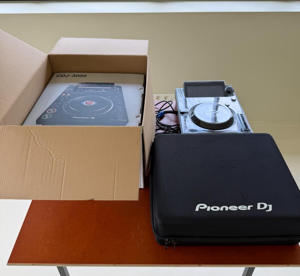 ZGAN Pioneer CDJ-3000 + decksaver + flightcase + doos, Muziek en Instrumenten, Ophalen, Zo goed als nieuw, Draaitafel, Pioneer