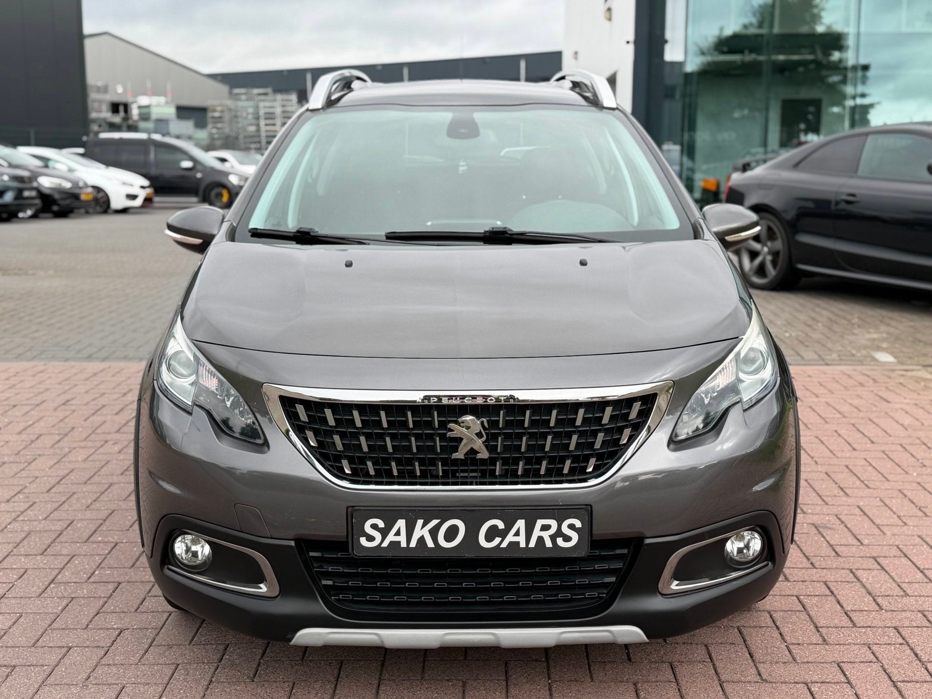Peugeot 2008 1.2 PureTech Blue Lease Allure 2019 Automaat, 1160 kg, Gebruikt, Zwart, Leder en Stof