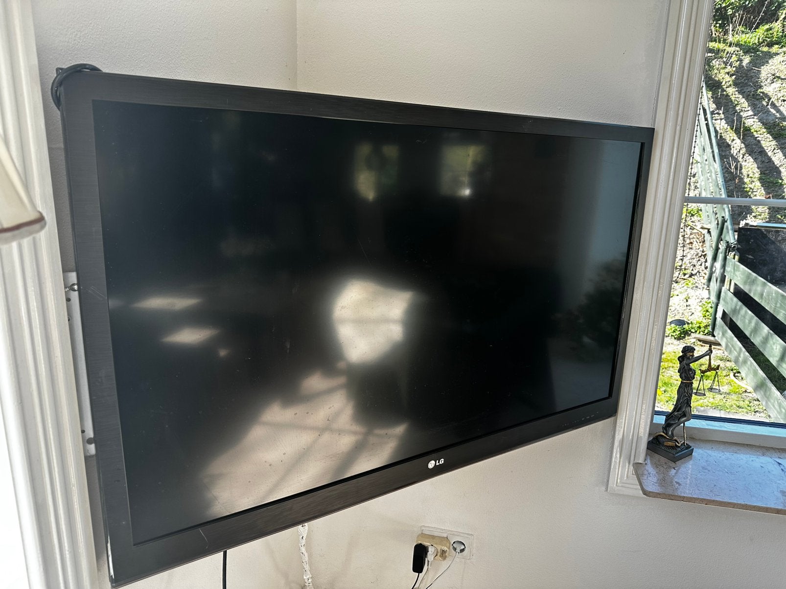 LG tv 48 inch, Audio, Tv en Foto, Televisies, 50 Hz, Ophalen of Verzenden, Zo goed als nieuw, 100 cm of meer