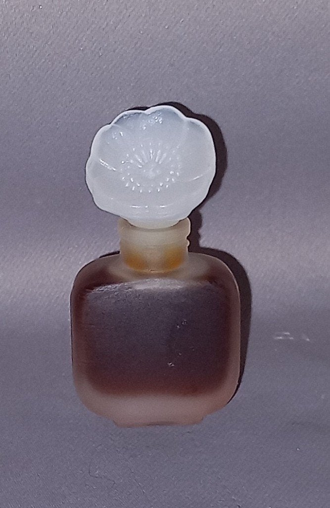 Parfum miniatuur - Estee lauder youth dew, Ophalen of Verzenden, Zo goed als nieuw, Miniatuur, Gevuld