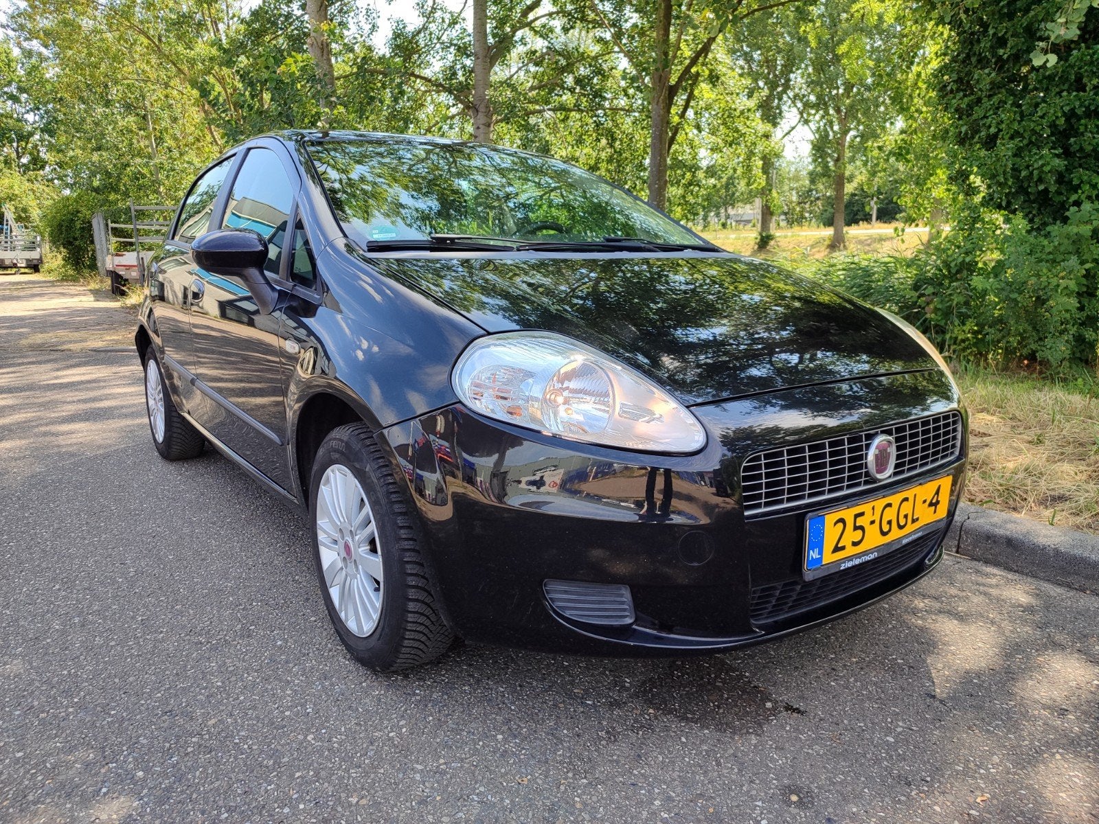 Fiat Punto 1.4 5DR 2008 Zwart Automaat+Nieuwe APK!, Stof, Zwart, 4 cilinders, 400 kg
