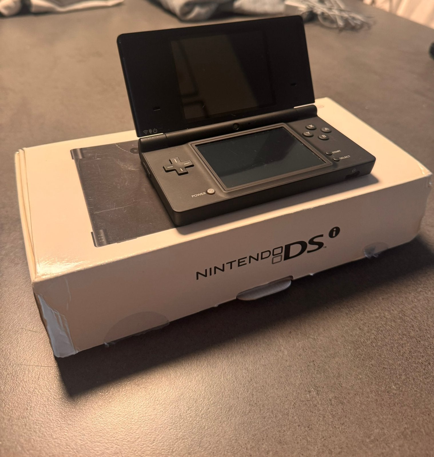 Nintendo DSi Zwart - Uitstekende Staat, Spelcomputers en Games, Ophalen of Verzenden, Zo goed als nieuw, Zwart, Dsi