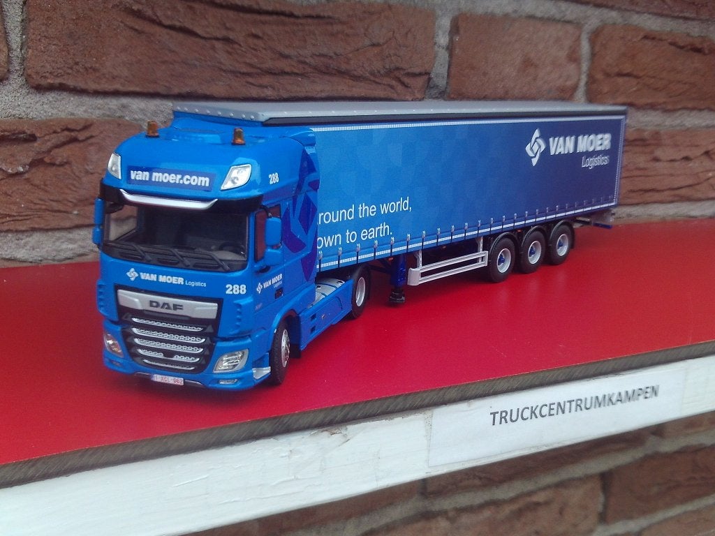WSI  Daf  XF  met  Tautliner  van  van  Moer  Logistics., Ophalen of Verzenden, Nieuw, Bus of Vrachtwagen, Wsi