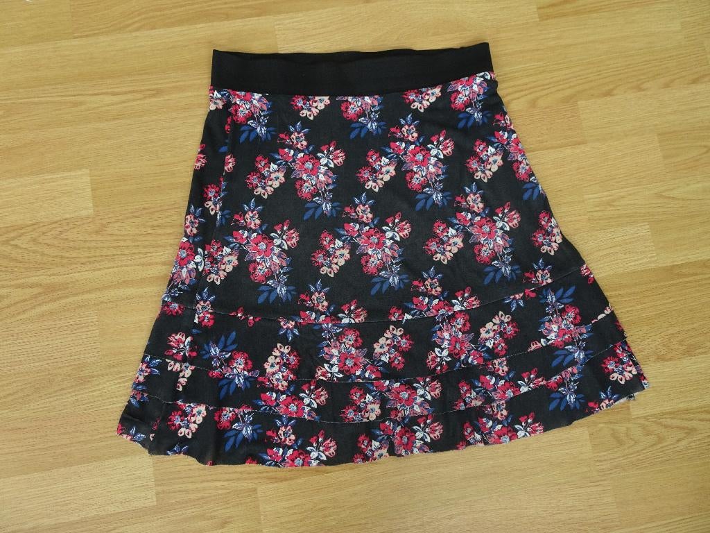 hema gebloemd rokje maat M, Kleding | Dames, Maat 38/40 (M), Ophalen of Verzenden, Zo goed als nieuw, Hema
