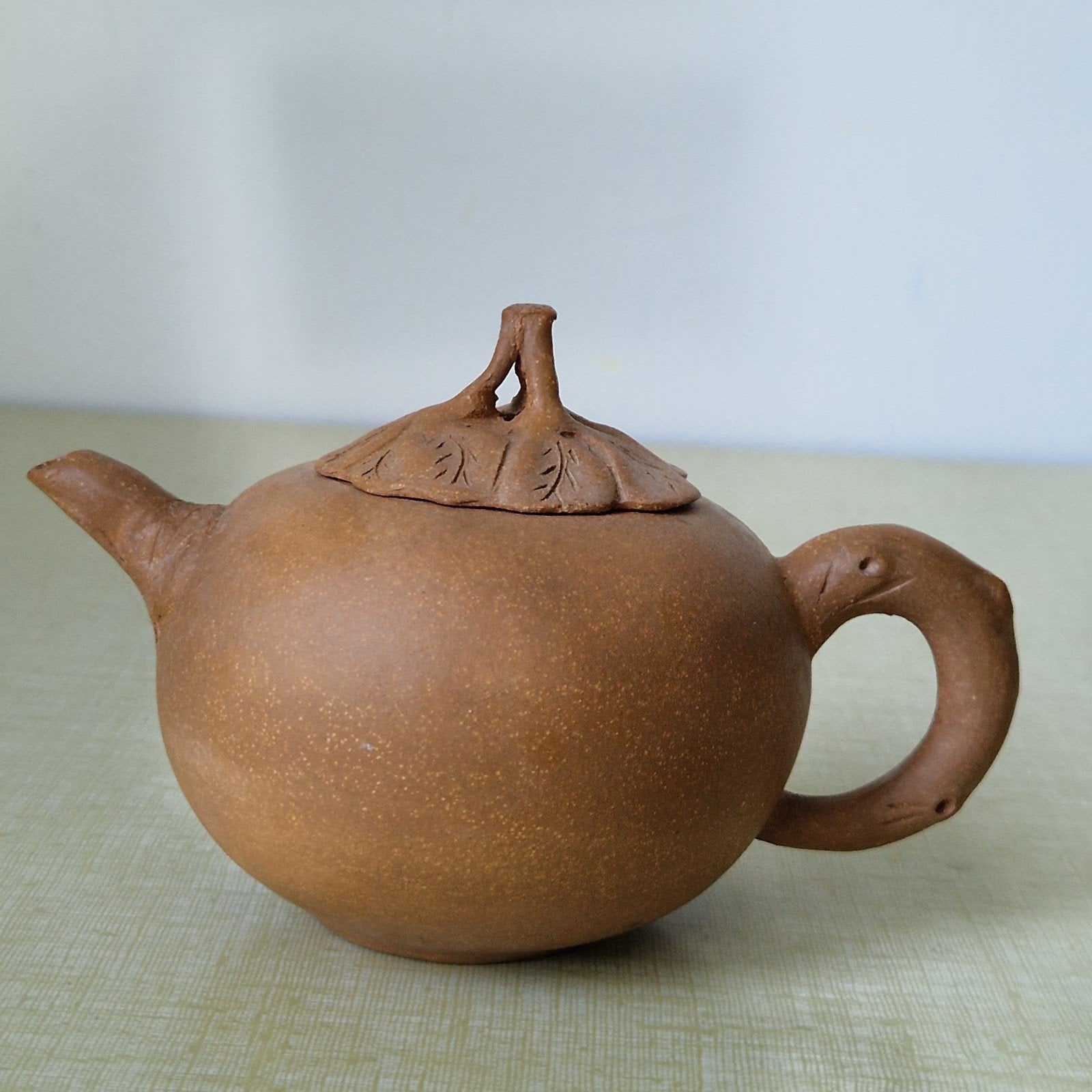 Vintage Yixing Chinees pompoen theepotje Zisha, Ophalen of Verzenden