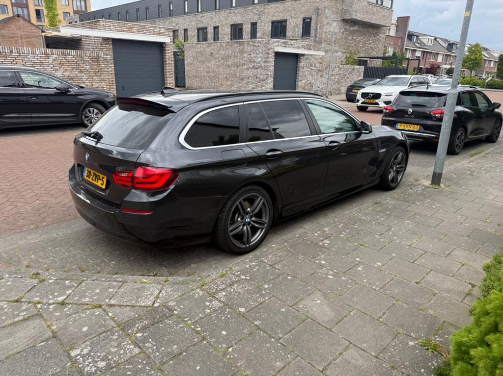 BMW 5-Serie 3.0 I 530 200KW Touring AUT 2013 Grijs F11, Auto's, BMW, Particulier, 5-Serie, ABS, Adaptive Cruise Control, Airbags