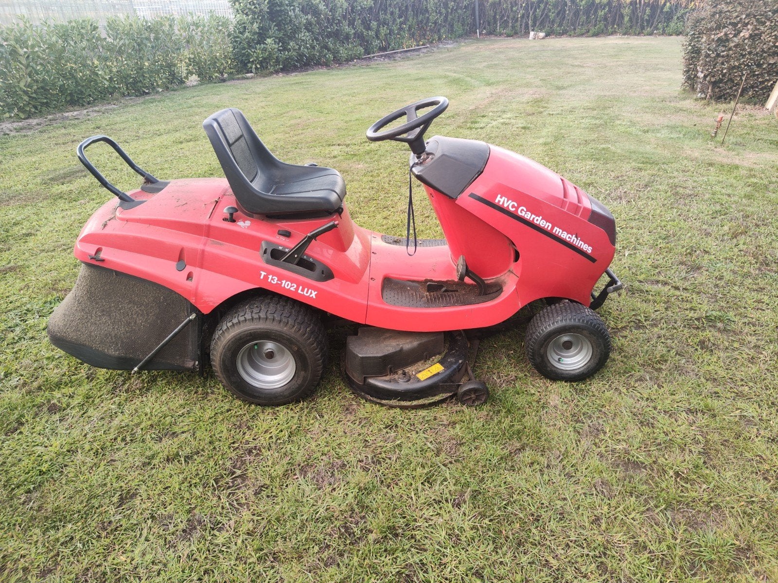 HVC T13-102 Zitmaaier, Tuin en Terras, Zitmaaiers, Ophalen, Gebruikt, HVC Garden Machines, 90 tot 120 cm
