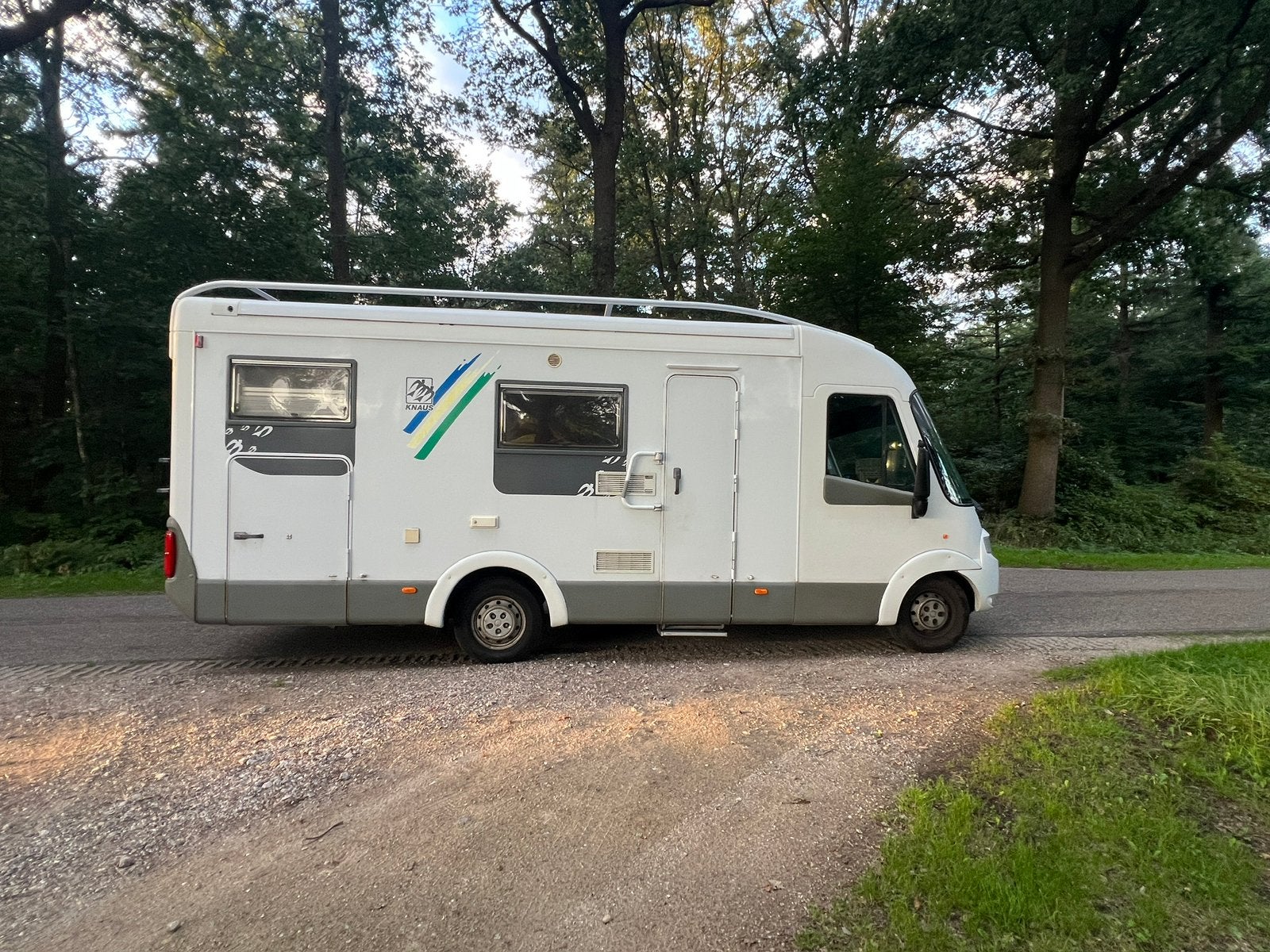 Goed onderhouden Knaus Travel-Liner, Caravans en Kamperen, Ringverwarming, Fiat, Gaslek-detector, Luifel