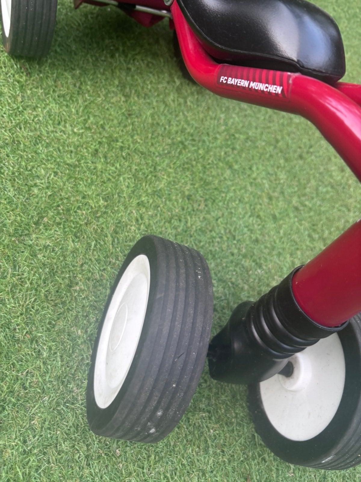 Foto 7 van Puky Pukylino loopfiets rood (vanaf 1 jaar)