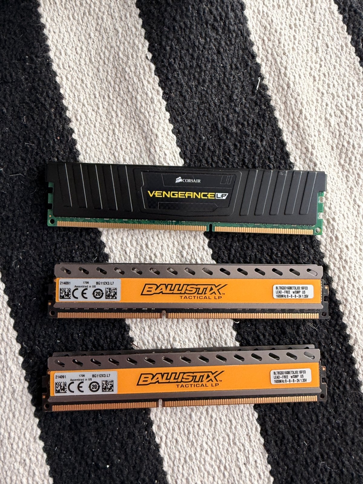 24GB DDR3 RAM | Corsair Vengeance Crucial Ballistix 1600MHz, Ophalen, Zo goed als nieuw