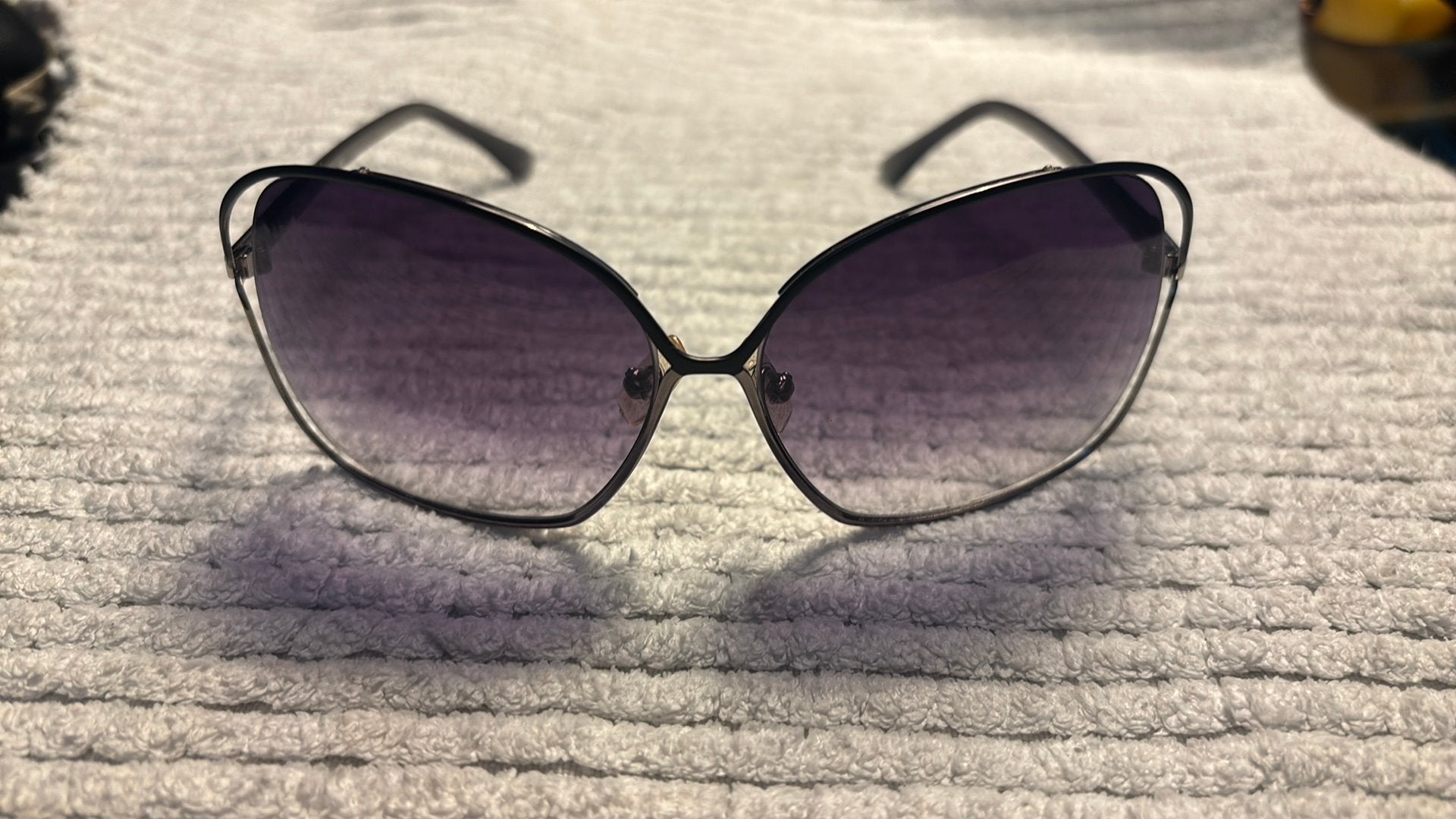 Michael kors zonnebril, Sieraden, Tassen en Uiterlijk, Overige merken, Gebruikt, Zonnebril, Paars