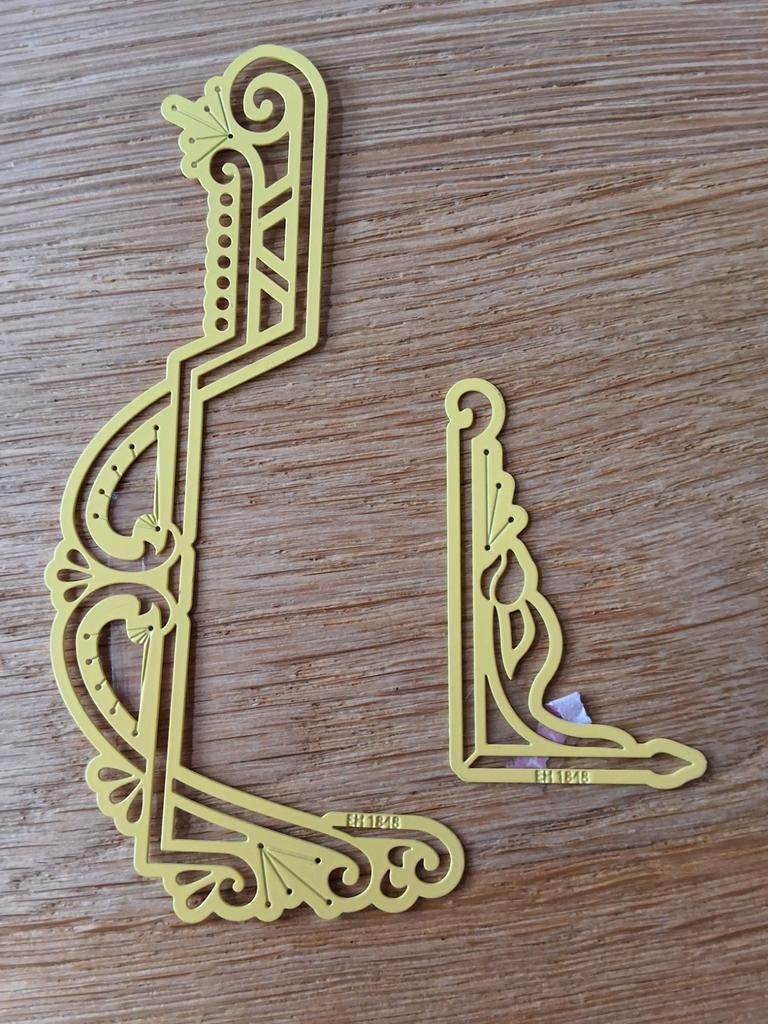 Borduur/snijmal set - Decoratieve hoekjes, Hobby en Vrije tijd, Knutselen, Zo goed als nieuw, Knutselmateriaal, Geschikt voor snijden