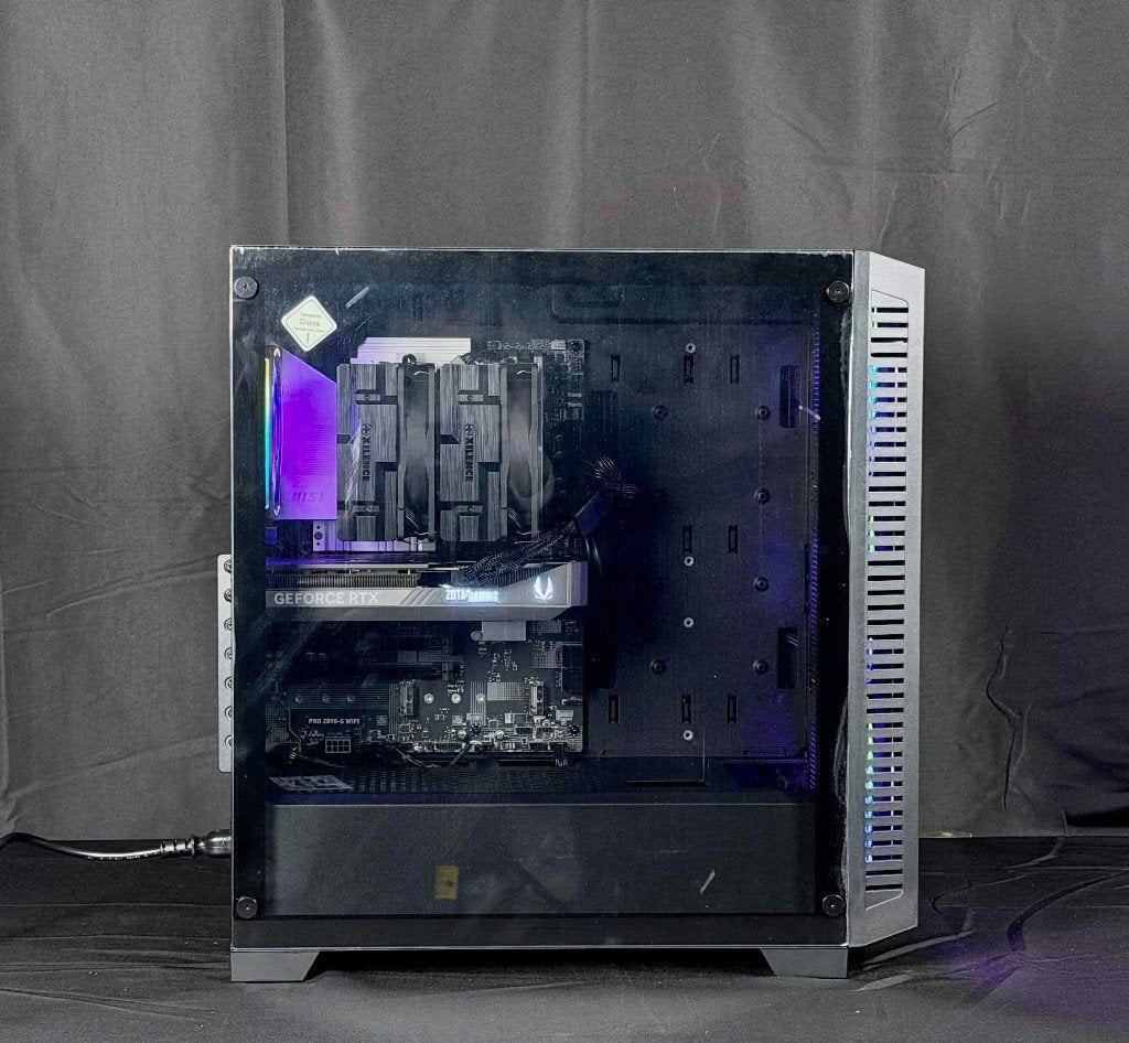 Gaming PC // RTX 5070 & Intel Core Ultra 7 265K (Nieuw), Spelcomputers en Games, Games | Pc, 1 speler, Ophalen of Verzenden, Eén computer