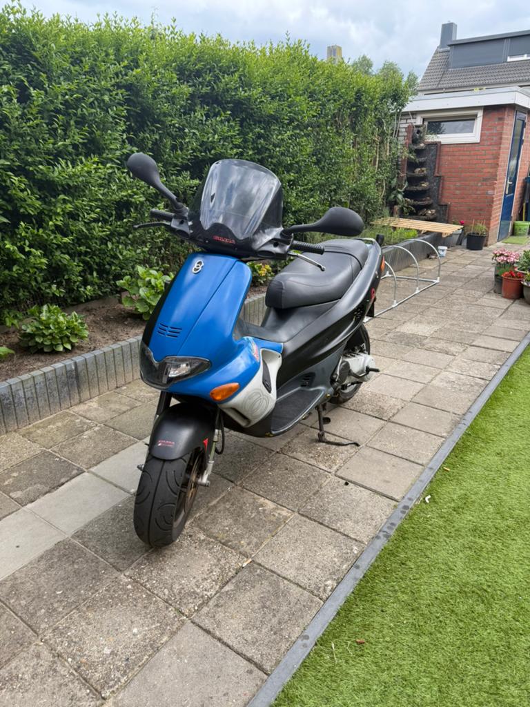 Gilera runner 70cc, Fietsen en Brommers, Scooters | Piaggio, Ophalen, Tweetakt, Overige modellen, Maximaal 45 km/u
