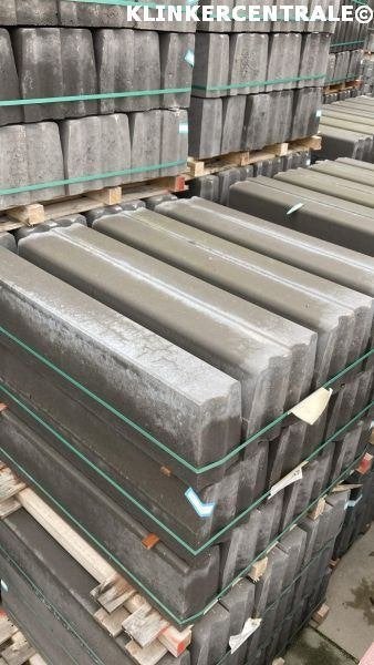 KORTING B-keus 1.386 stuks trottoirbanden 13/15x25x100cm, NW, Tuin en Terras, Tegels en Klinkers, Verzenden, Excluton BV, Overige typen