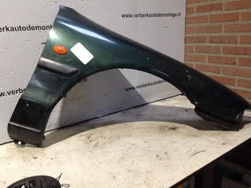 SPATBORD RECHTS VOOR Ford Mondeo I Wagon (01-1993/09-1996), Auto-onderdelen, Gebruikt, Ophalen of Verzenden, Ford-Werke GmbH, Henry-Ford-Straße 1 50735 Köln, DE