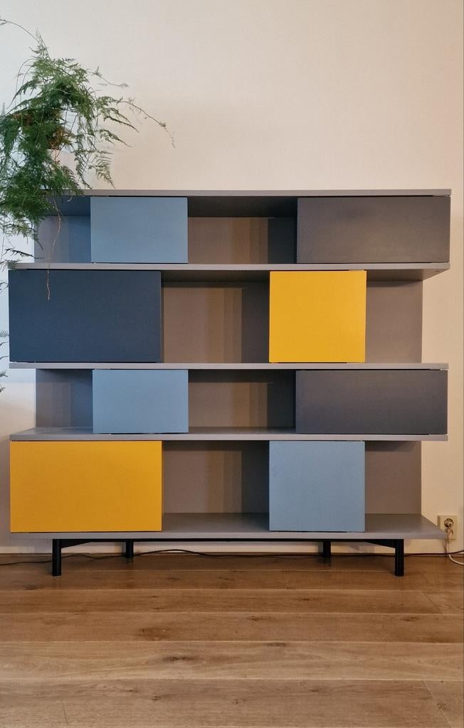 Wandkast van MADE Fowler large, Ophalen, 25 tot 50 cm, 150 tot 200 cm, 100 tot 150 cm