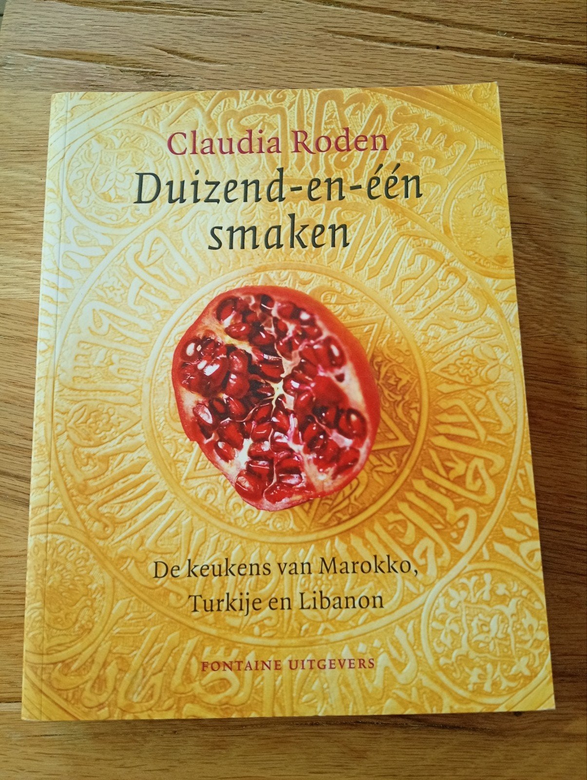 Duizend-en-één smaken - Claudia Roden, Boeken, Kookboeken, Midden-Oosten en Marokko, Ophalen of Verzenden, Zo goed als nieuw, Hoofdgerechten