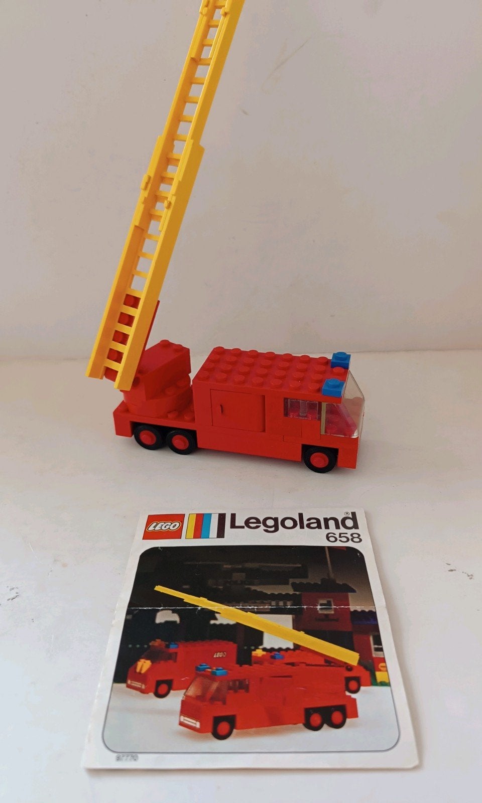 Vintage Lego 658 Brandweerwagen uit 1974 met bouwinstructies, Gebruikt, Lego, Ophalen of Verzenden, LEGOLAND