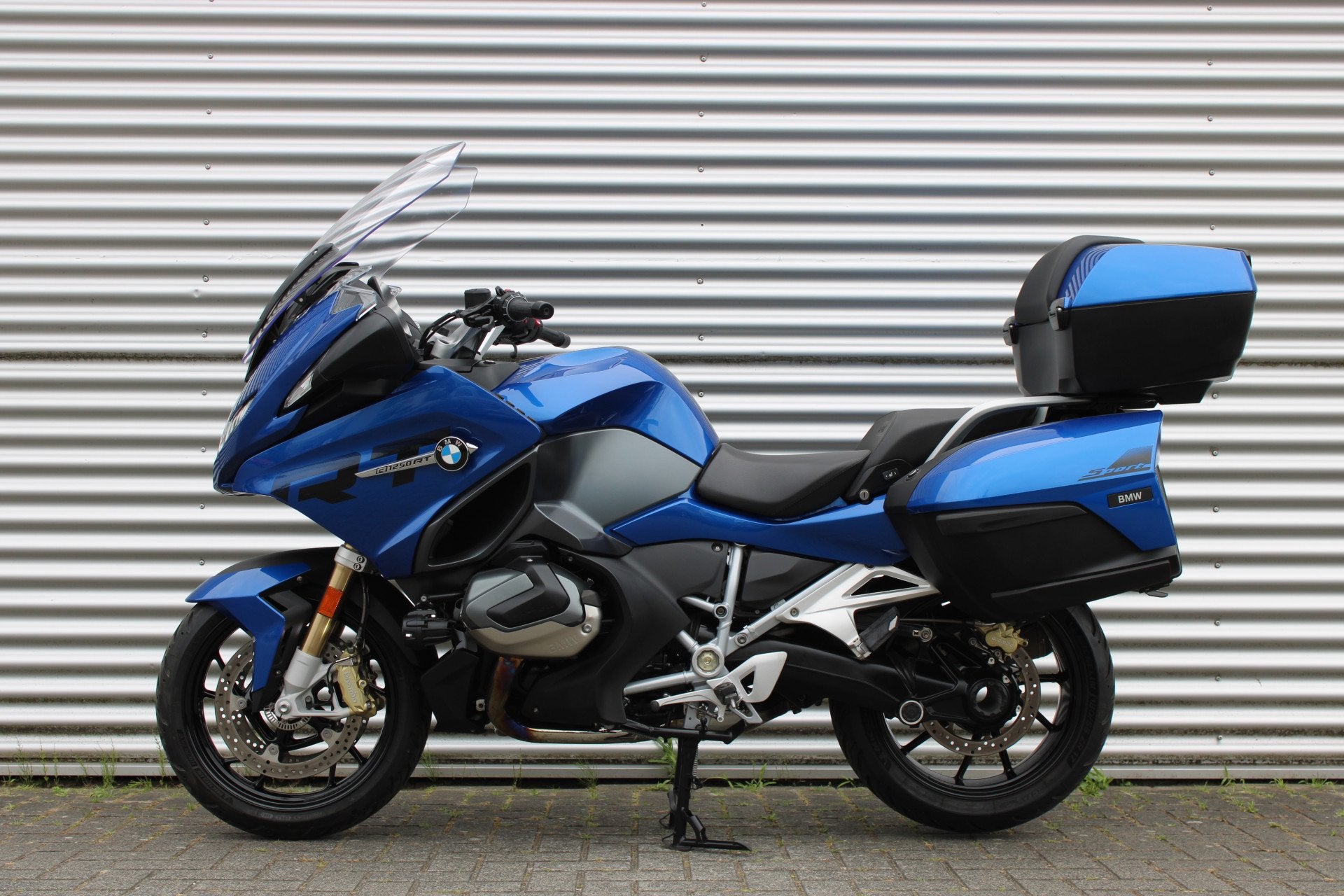 BMW R 1250 RT |1ste eigenaar |Akrapovic |Topkoffer, Traction Control, Verkoop.motorrad@oostland-enschede.nl, 1254 cc, Spaansland 10
7543BG  ENSCHEDE, NL