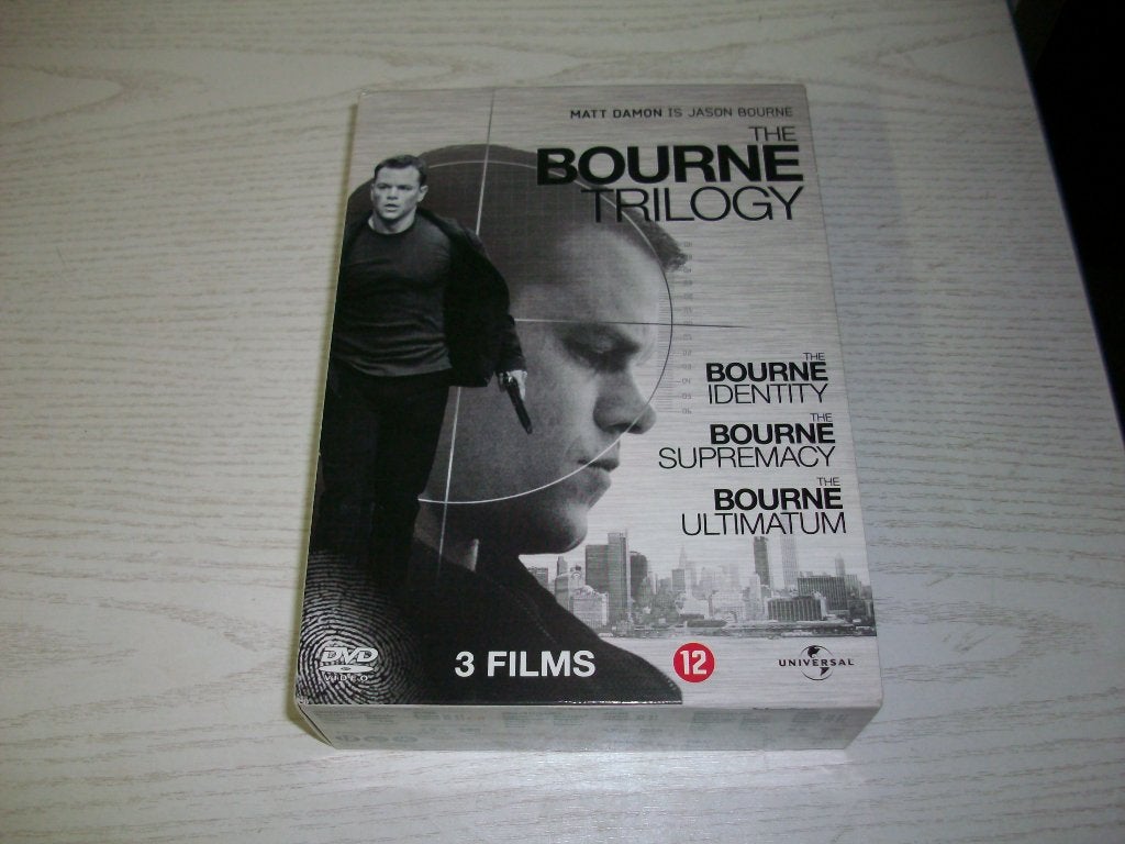 Matt Damon Bourne trilogy DVD box actie, Vanaf 12 jaar, Ophalen of Verzenden, Zo goed als nieuw