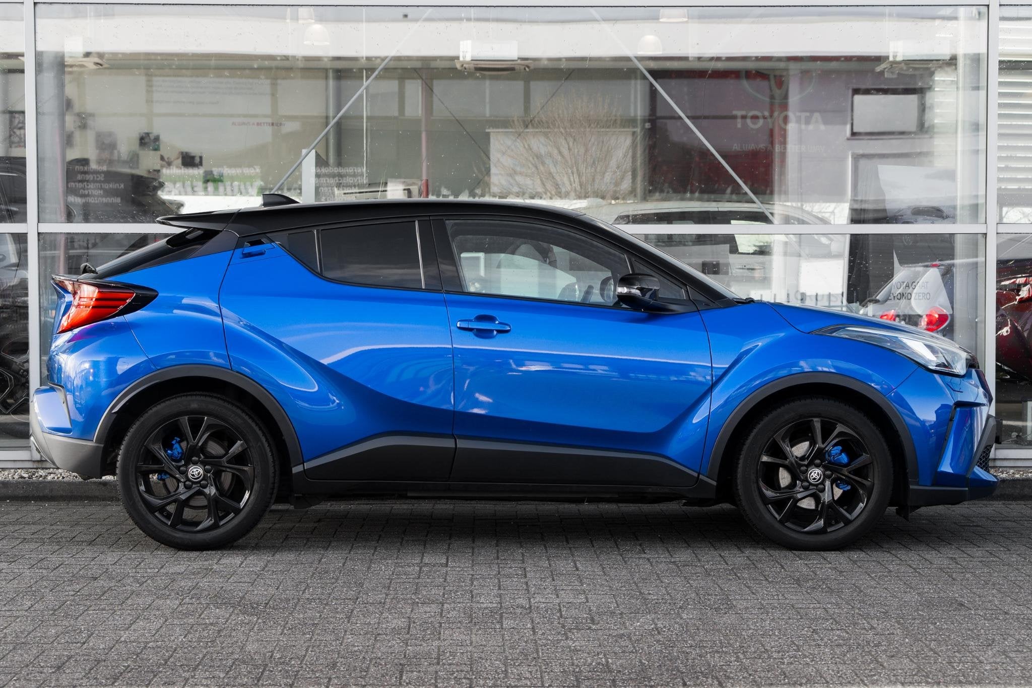 Toyota C-HR 2.0 Hybrid Style, Auto's, Stof, Euro 6, 4 cilinders, Automatische klimaatregeling