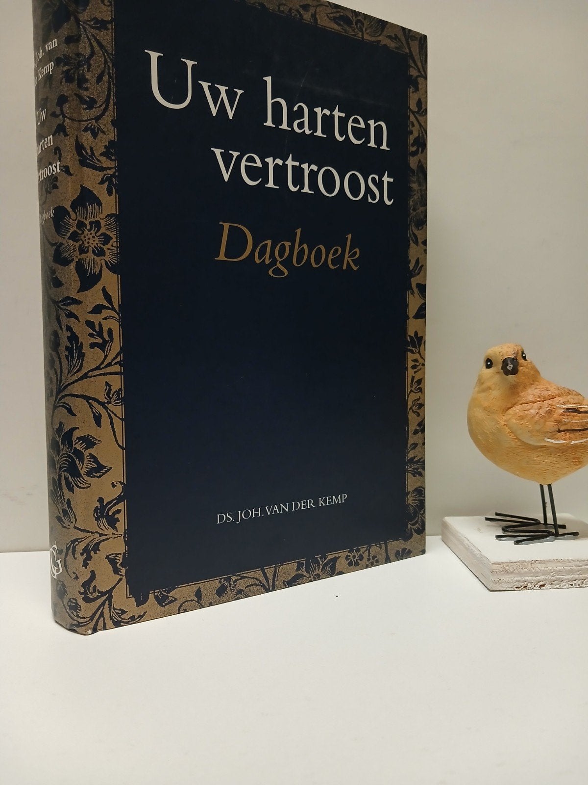 Kemp, Ds. Johannes van der; Uw harten vertroost (Dagboek), Boeken, Ophalen of Verzenden, Gelezen, Christendom | Protestants