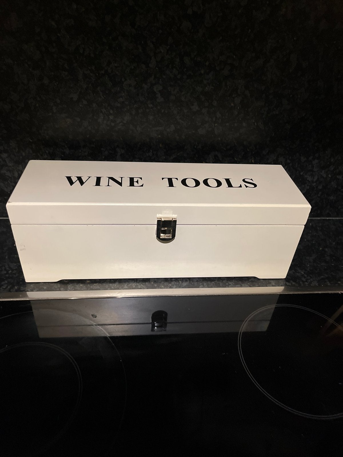 Witte houten kist voor wijnaccessoires - 'WINE TOOLS', Huis en Inrichting, Ophalen of Verzenden, Zo goed als nieuw, Minder dan 5 flessen