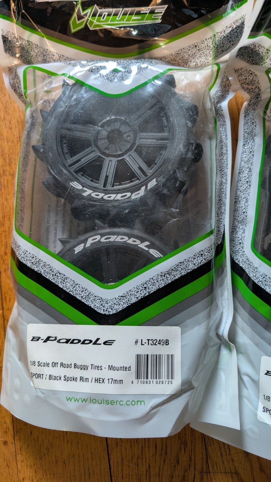 Nieuwe Paddle Banden 1/8 Buggy Nitro/Electro 17mm Hex, Elektro, Nieuw, Ophalen of Verzenden, Onderdeel