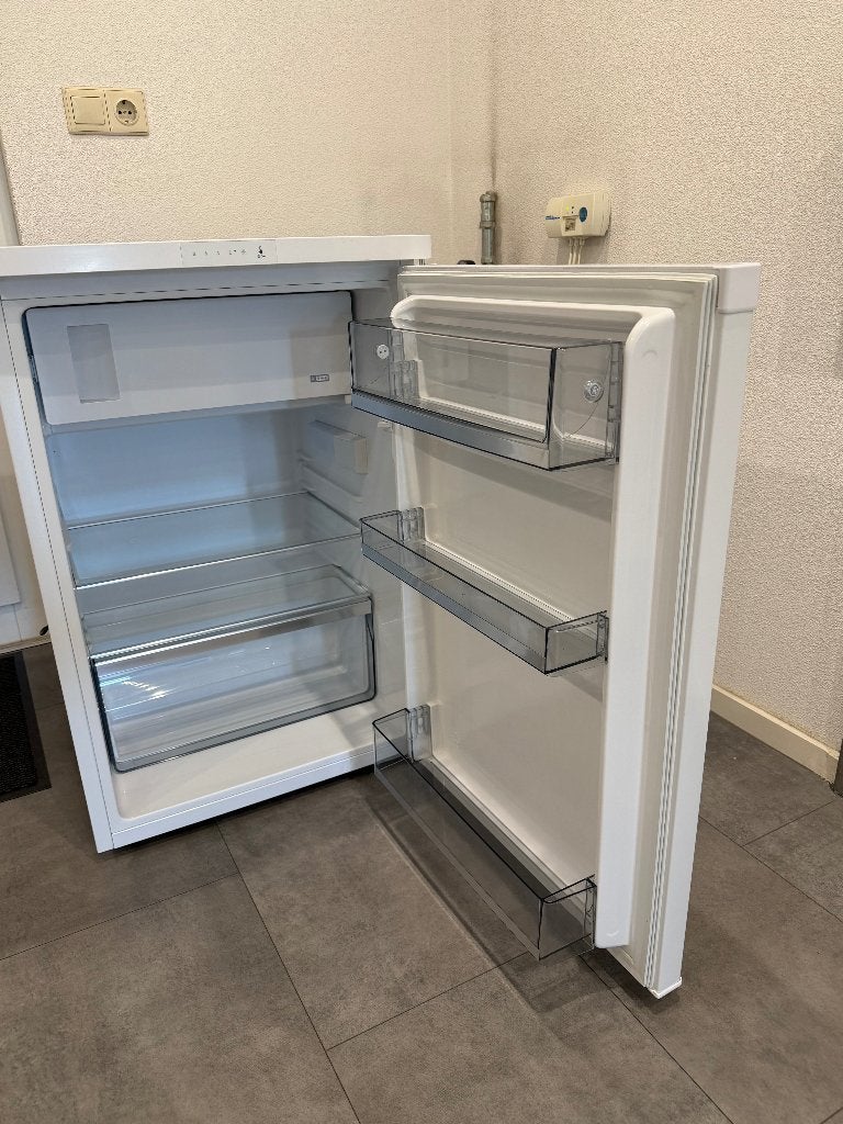 tafelmodel koelkast, Witgoed en Apparatuur, Gebruikt, 100 tot 150 liter, Energieklasse A of zuiniger, 45 tot 60 cm