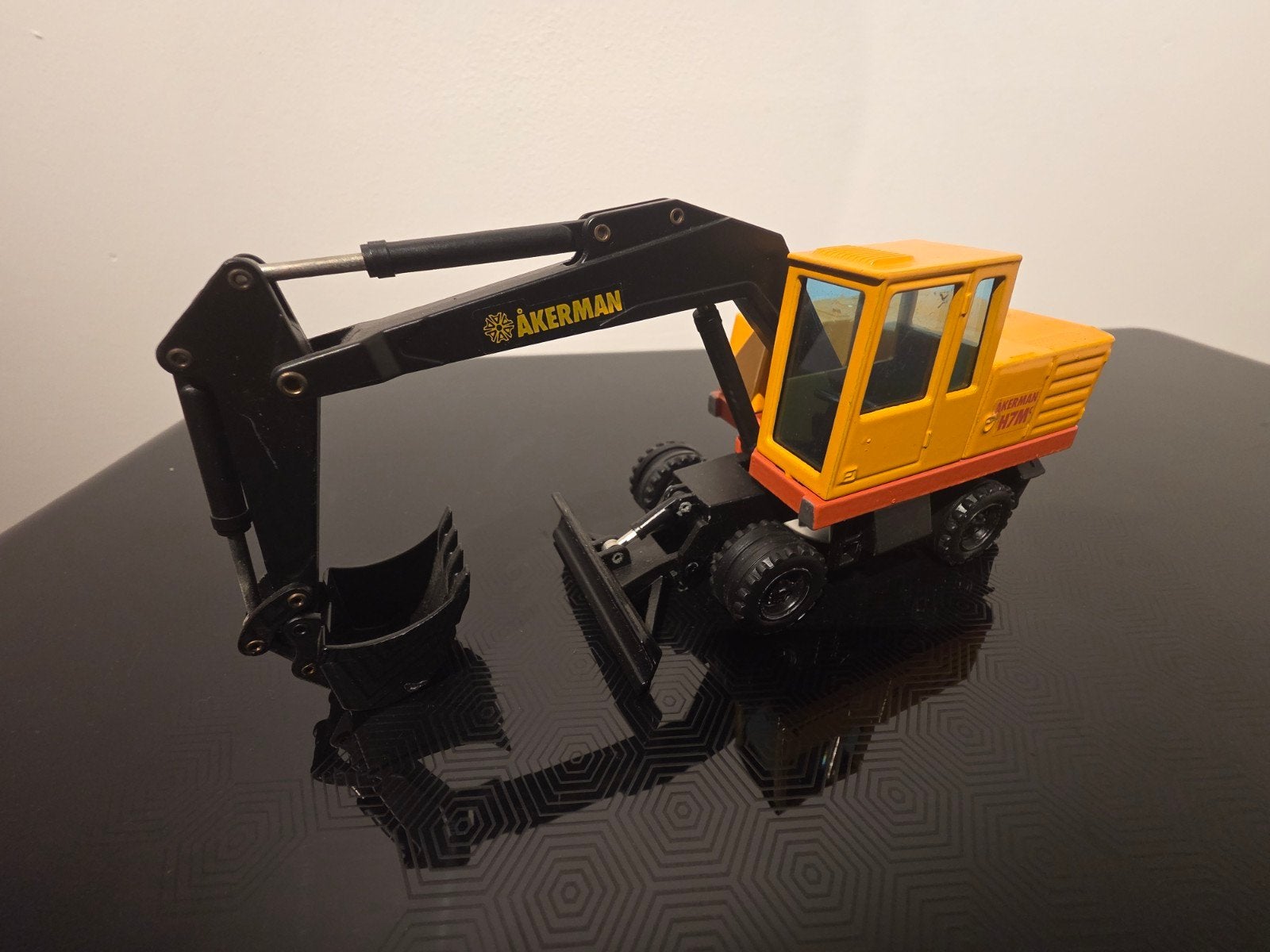 Akkerman H7M C 1:50 Joal graafmachine, Ophalen of Verzenden, Zo goed als nieuw, Hijskraan, Tractor of Landbouw, Overige merken
