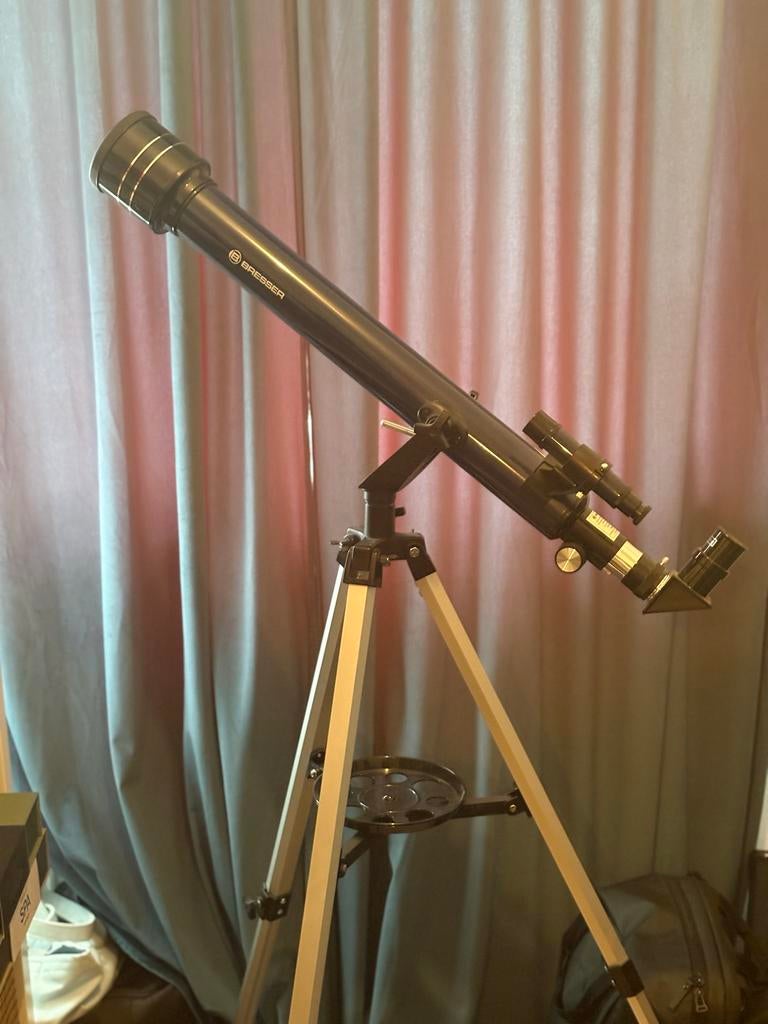 Bresser Refractor Telescoop 700/60mm met Statief, Ophalen, Lenzentelescoop (refractor), Met statief, Zo goed als nieuw