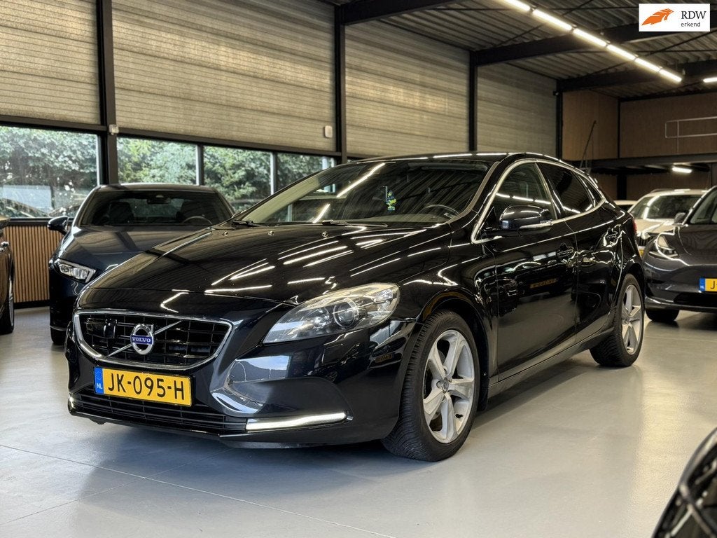Volvo V40 1.6 T3 Summum Camera/BLIS/Xenon/Led, Auto's, Voorwielaandrijving, 4 cilinders, 150 pk, Zwart