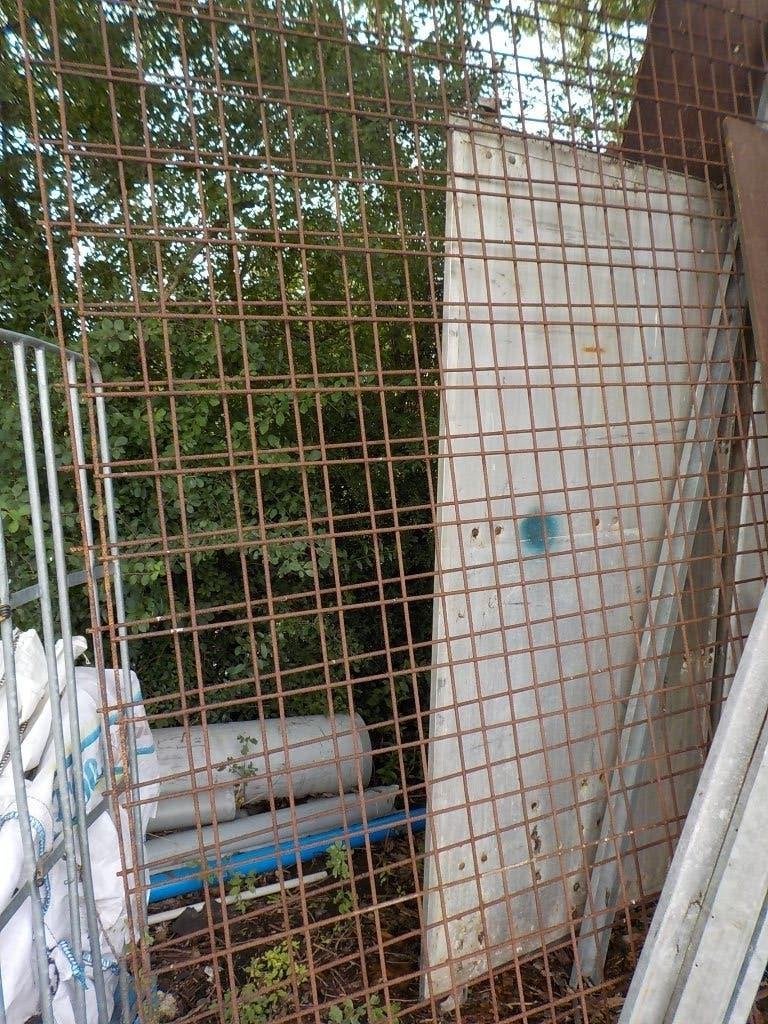 Betonijzer 2 x 250 x 200 cm rond 12 mm, Ophalen of Verzenden, Zo goed als nieuw, IJzer