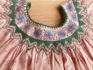 Prachtig roze bloesje, blouse m. borduur van Bonjour mt. 152, Bonjour, Meisje, Overhemd of Blouse, Ophalen of Verzenden