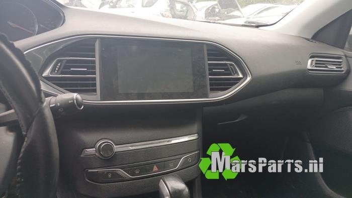 Navigatie Display van een Peugeot 308, Gebruikt, -, -, Ophalen of Verzenden