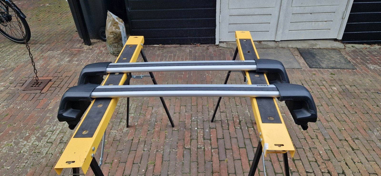 Thule WingBar Edge Dakdragers incl. voet Toyota Yaris, Auto diversen, Dakdragers, Ophalen, Zo goed als nieuw