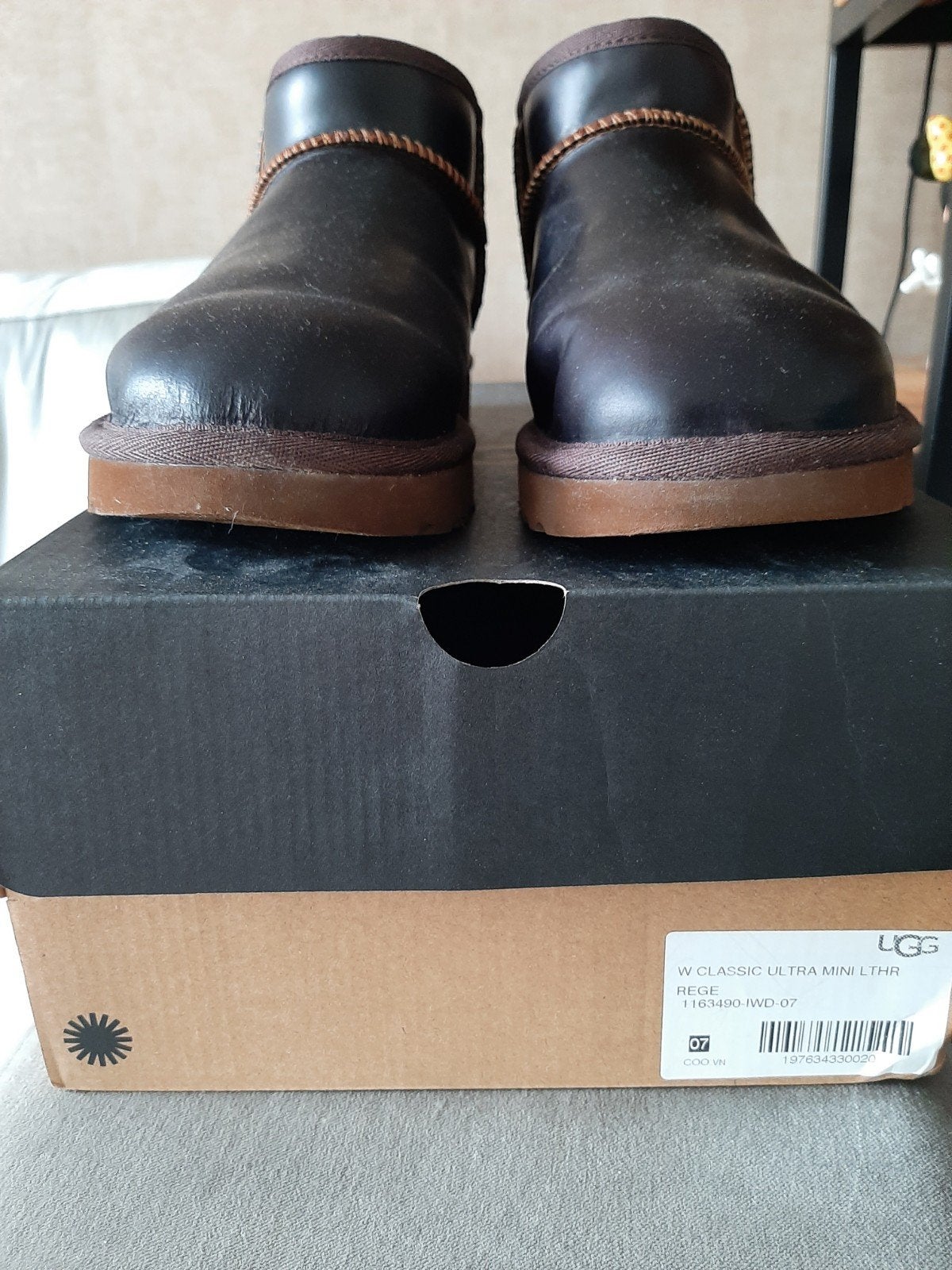 uggs waar je mee in de regen kunt, Ophalen, UGG, Bruin, Lage of Enkellaarzen