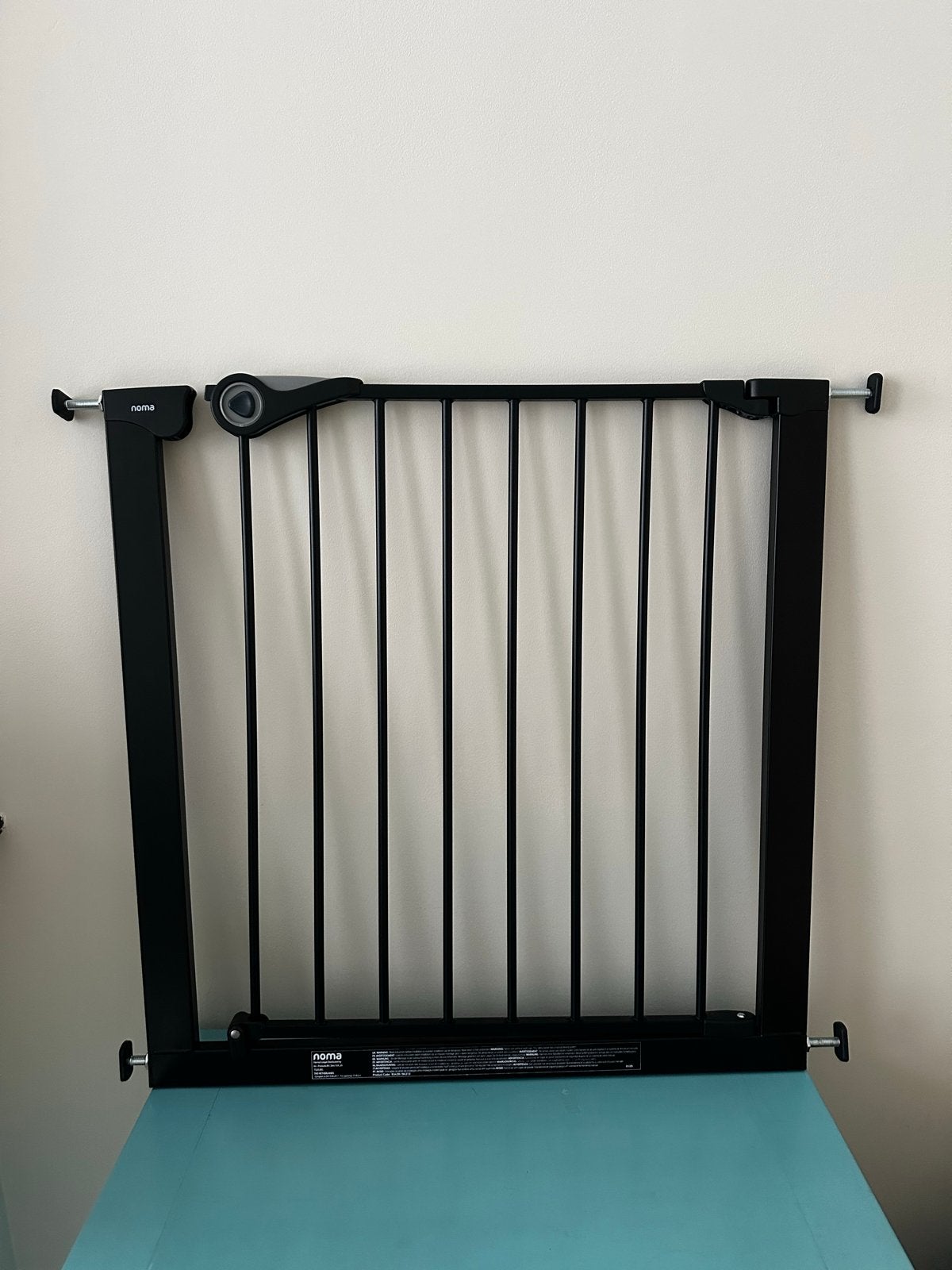 Noma Easy Pressure Fit Klemhekje Zwart 75-82 cm, Ophalen, Zo goed als nieuw, Klemhekje, Metaal of IJzer