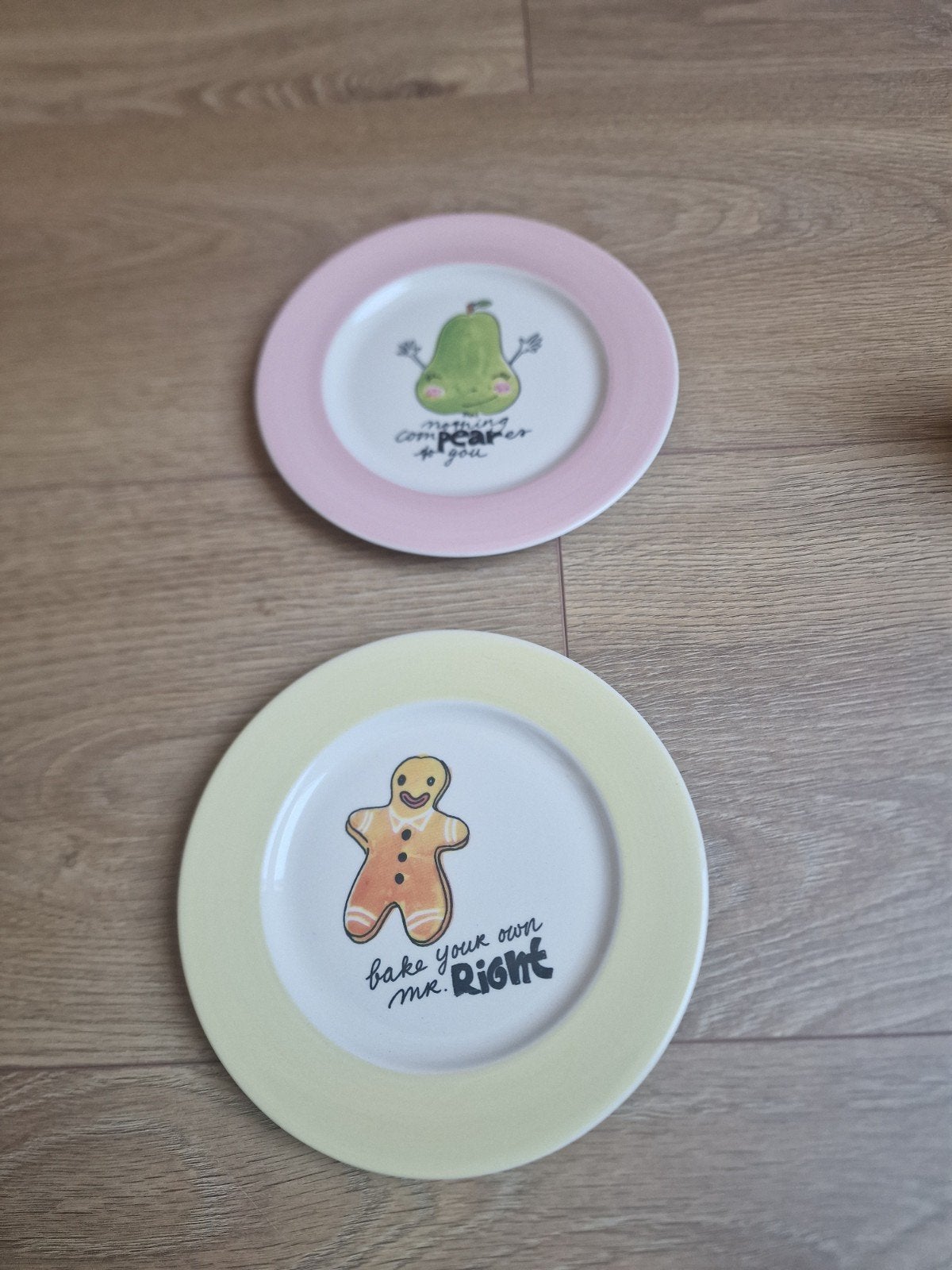 Blondelicious gebaksbordjes - roze en geel, Keramiek, Ophalen of Verzenden, Zo goed als nieuw, Bord(en)