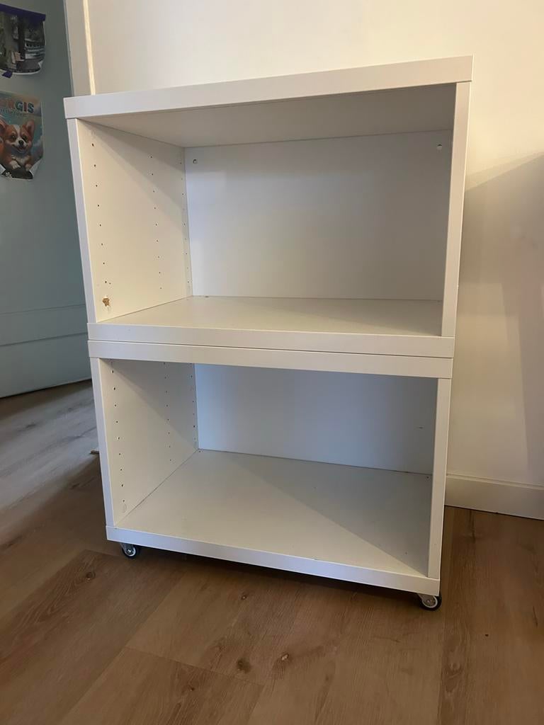 Witte IKEA kasten op wieltjes, Huis en Inrichting, Kasten | Boekenkasten, Ophalen, 50 tot 100 cm, Zo goed als nieuw, Minder dan 100 cm